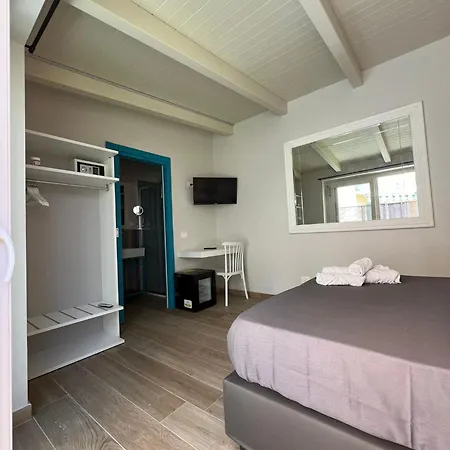 Burmaria And With Garden And Jacuzzi Apartment *