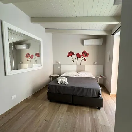 Burmaria And With Garden And Jacuzzi Apartment *