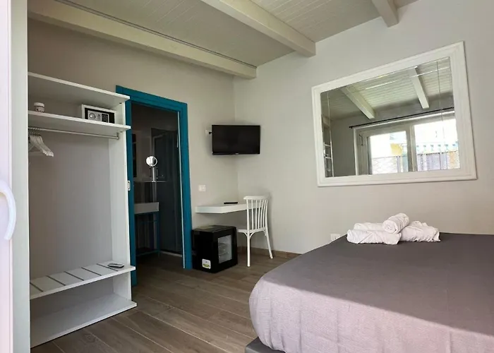 Burmaria And With Garden And Jacuzzi Apartamento *