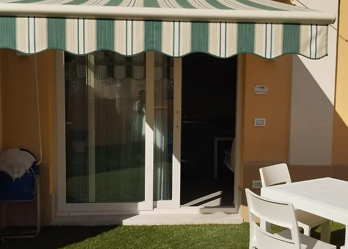 Burmaria And With Garden And Jacuzzi